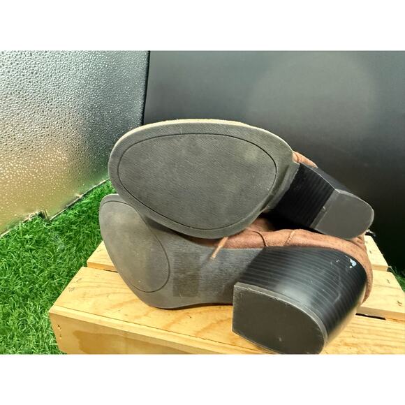 Quipd-Brown- Lace Up Booties- Size 9W - Picture 8 of 10